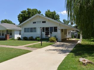 905 W Moore St, Henryetta, OK 74437