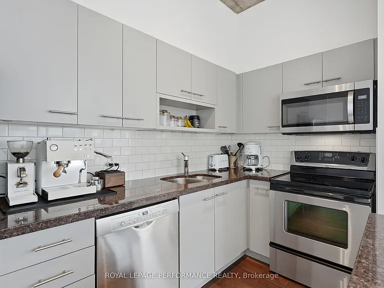 179 George St #PH 2 — Photo 9