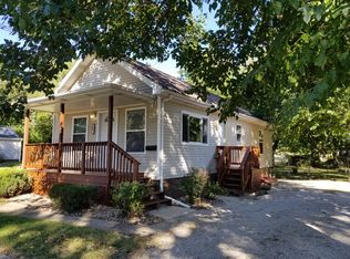 1413 N Morris Ave, Bloomington, IL 61701