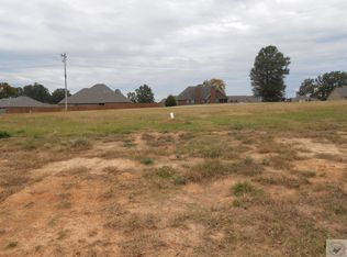 5800 Spearhead Ln, Texarkana, AR 71854