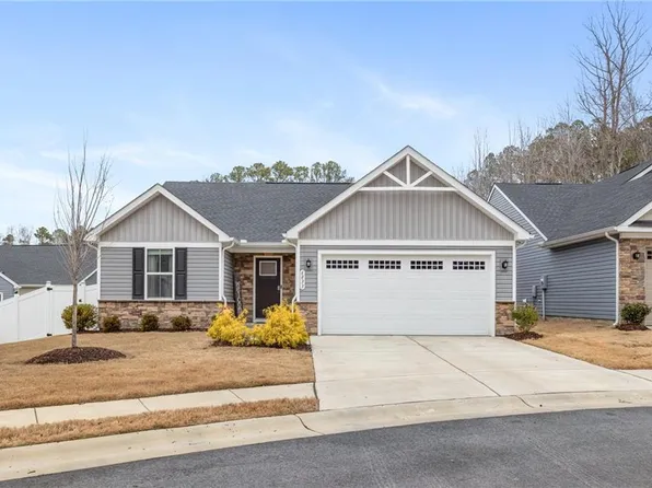 6833 Motley Landing Dr, Gloucester, VA 23061