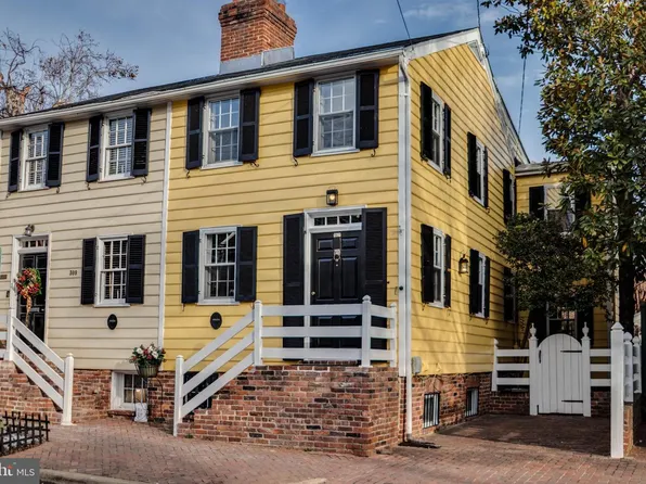 307 N Saint Asaph St, Alexandria, VA 22314