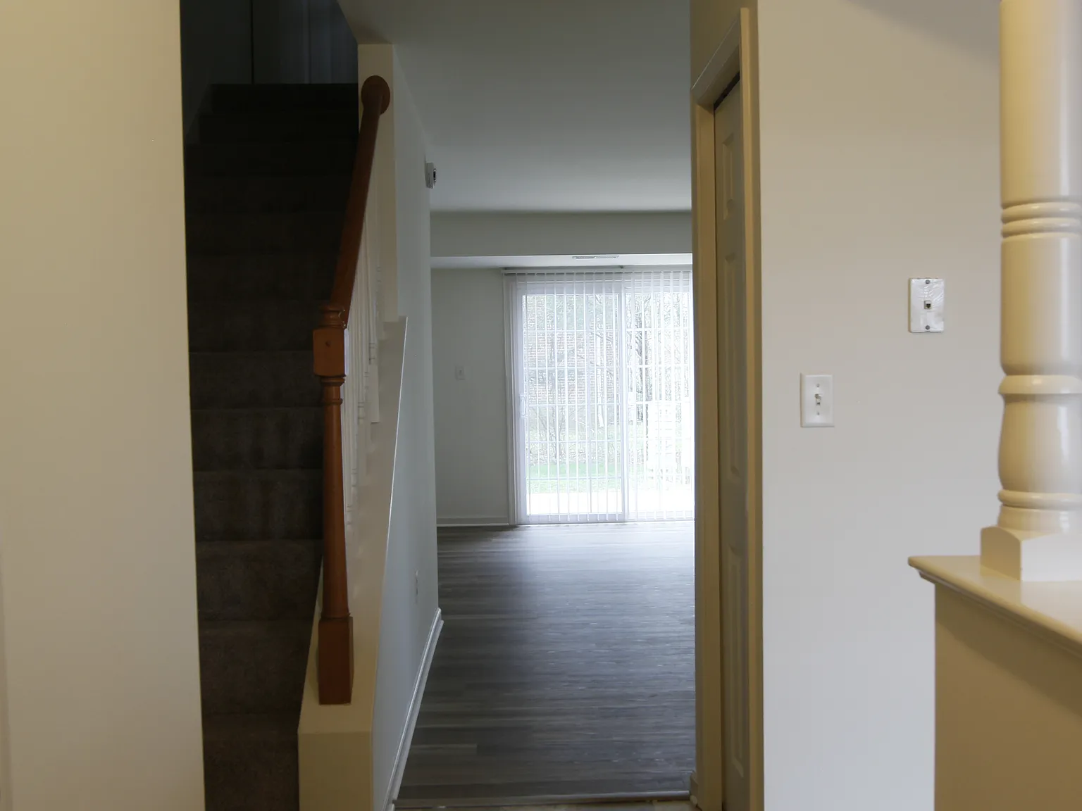 2 bed, 1.5 bath, 1000 sqft, $1,695 — Photo 2