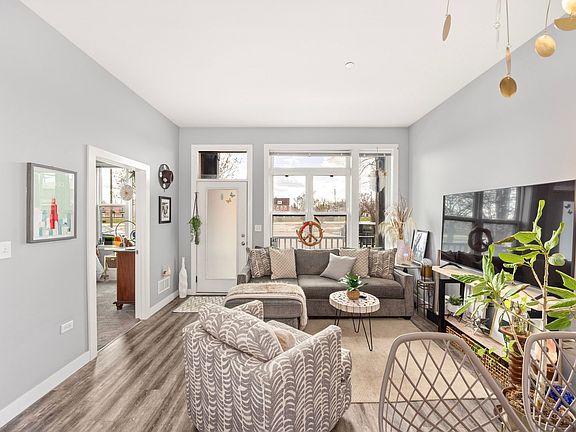 3rd image of 8934 Fairview Ave APT 301