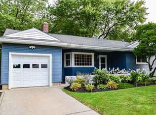 1899 Stabler Rd, Akron, OH 44313