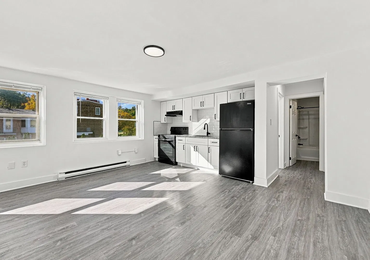 328 Bushkill St. — Photo 3