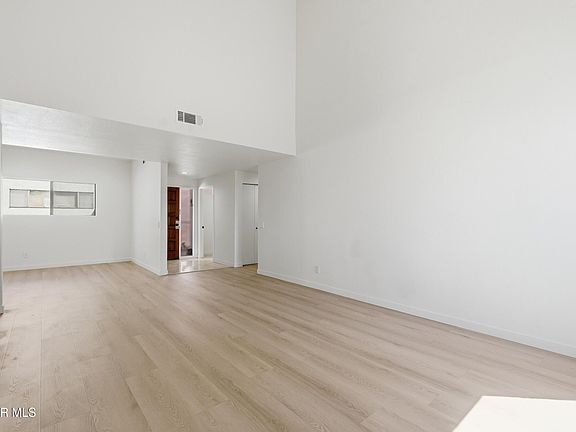3rd image of 1200 Valley View Rd APT 304
