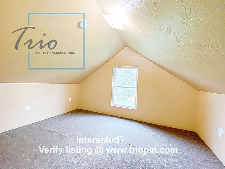 32738 E Mill St — Photo 11