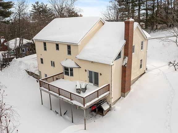 4th image of 204 Old Farm Rd