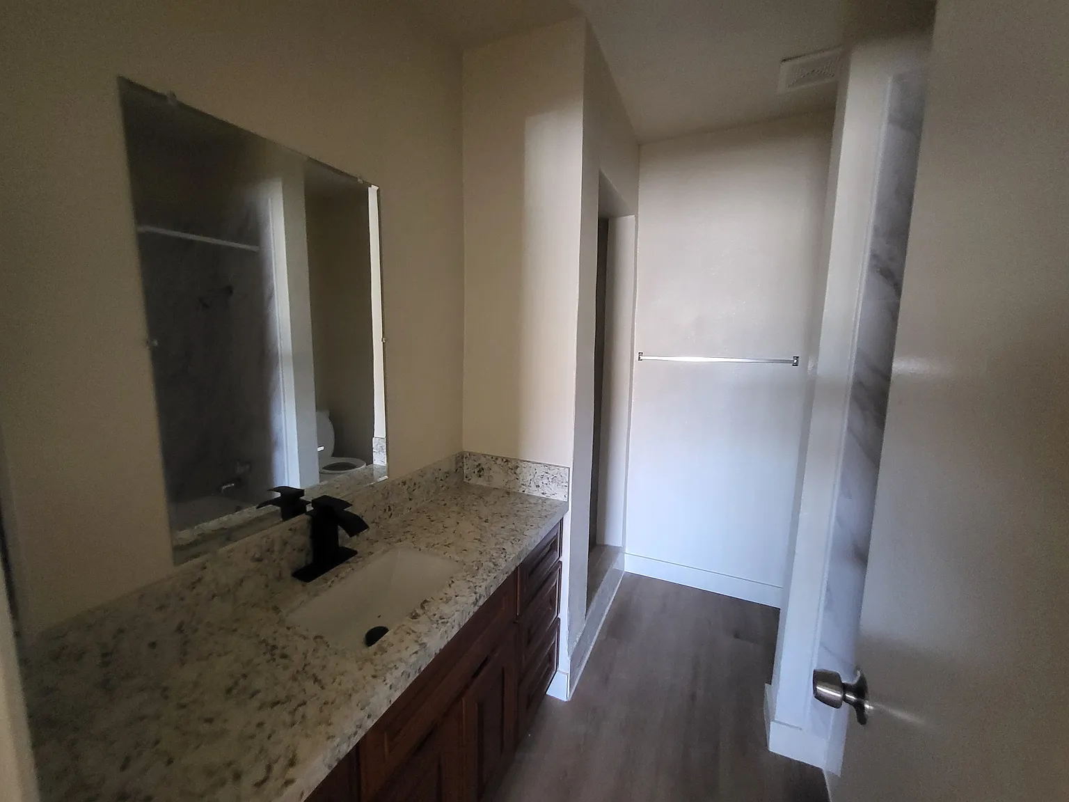 1 bed, $2,195 — Photo 2
