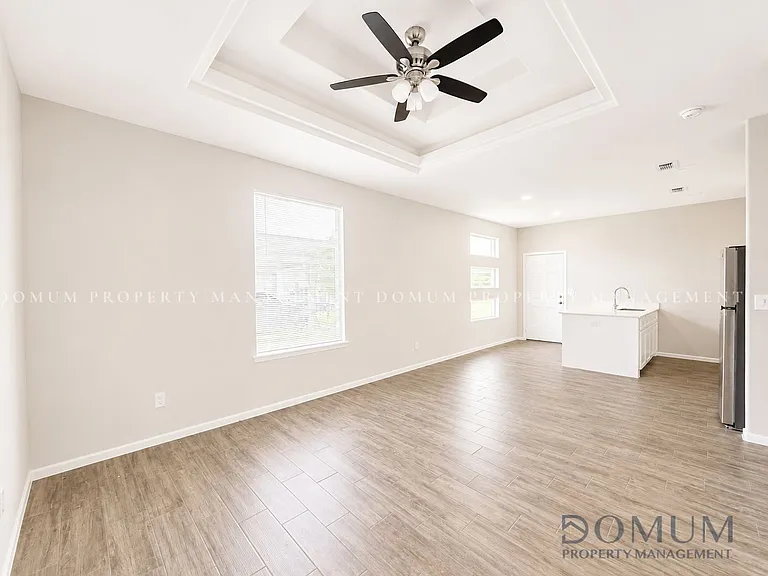 3302 Wolf Creek Ave #3 — Photo 2