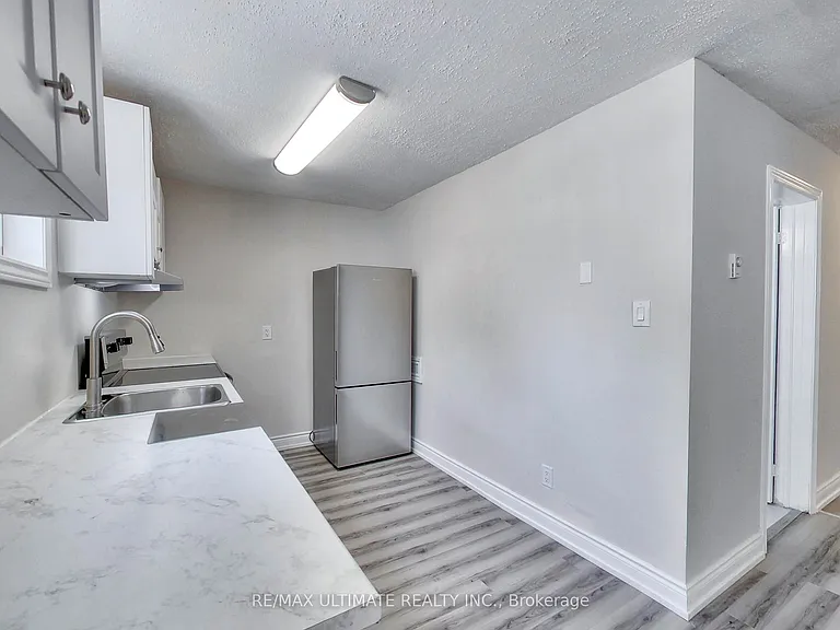 135 Chatham St #8 — Photo 8