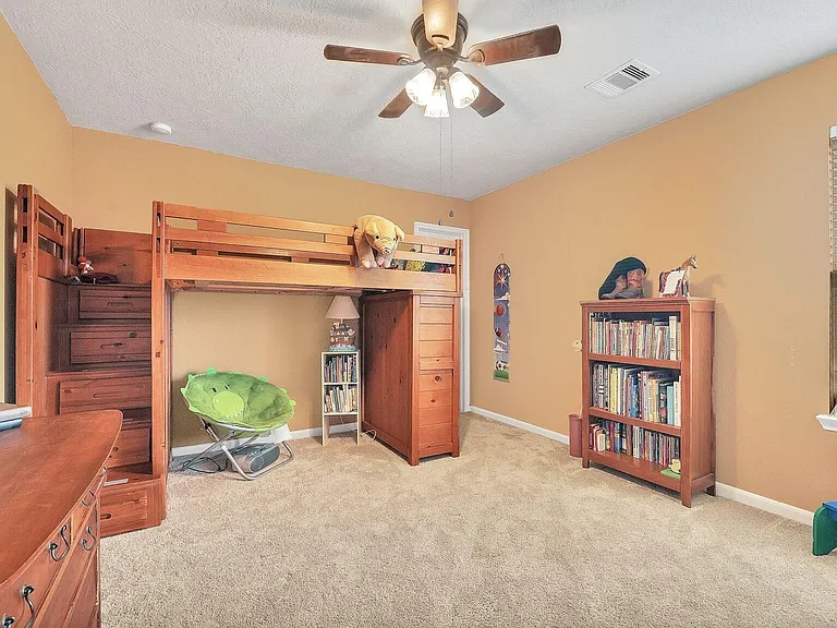 692 Casual Ln — Photo 15