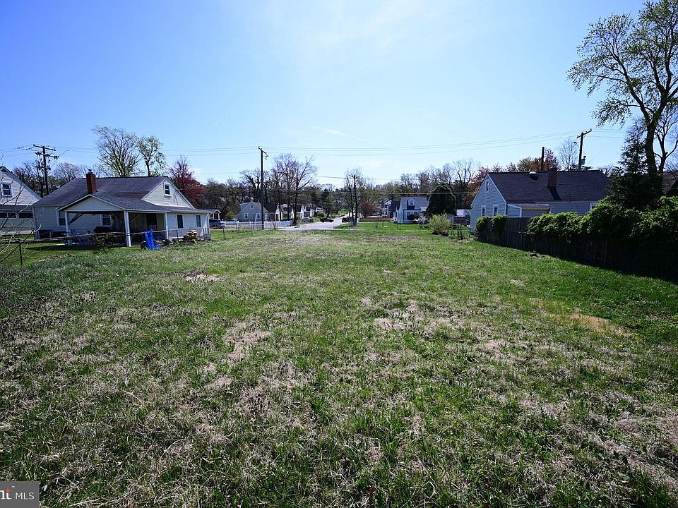 1st image of 211 Seneca Dr