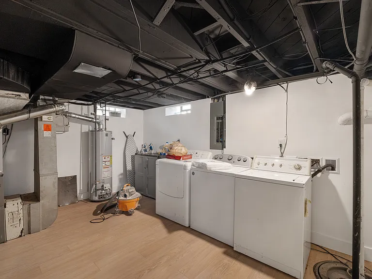 22182 Berg Rd — Photo 52