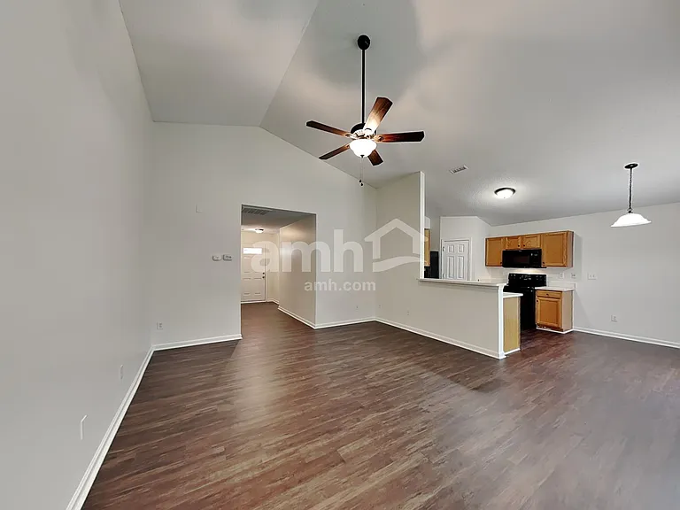 8526 Appledale Dr — Photo 6
