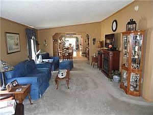 5th image of 753 Thomas Ln