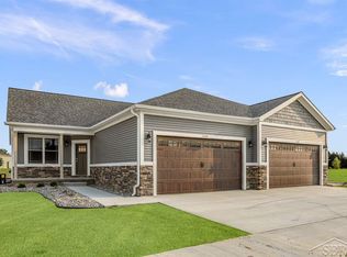 11126 Brahms Ln, Davison, MI 48423