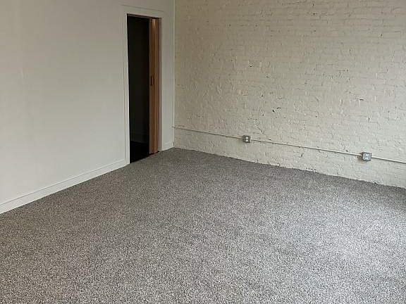 2nd image of 110 1/2 S Main St APT 3