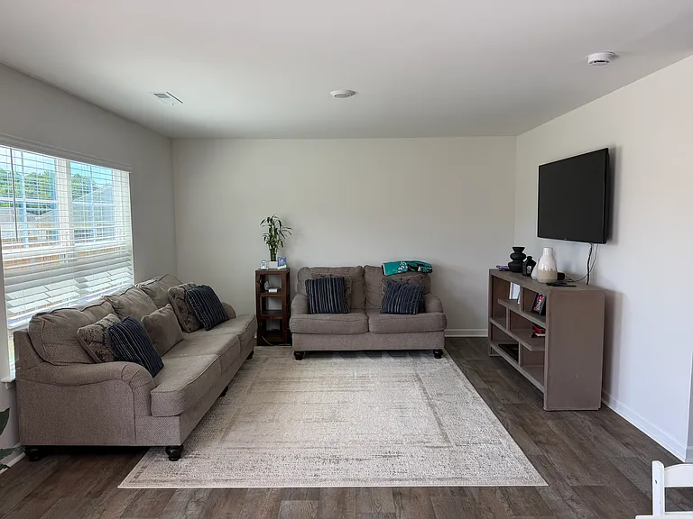 131 Chessie Rd — Photo 4