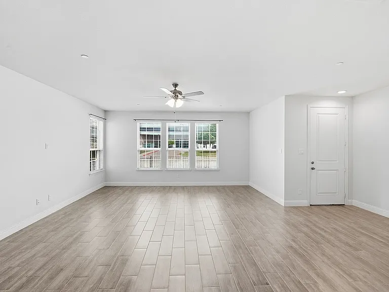 5960 Bursey Rd — Photo 11