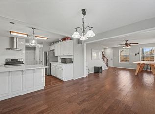 1092 N Main St, Centerton, AR 72719