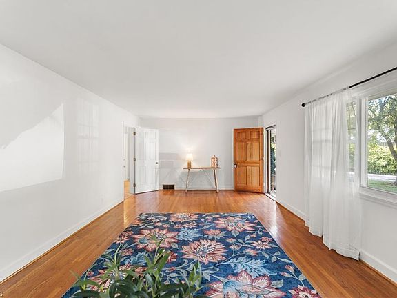 4th image of 638 Bethany Ct