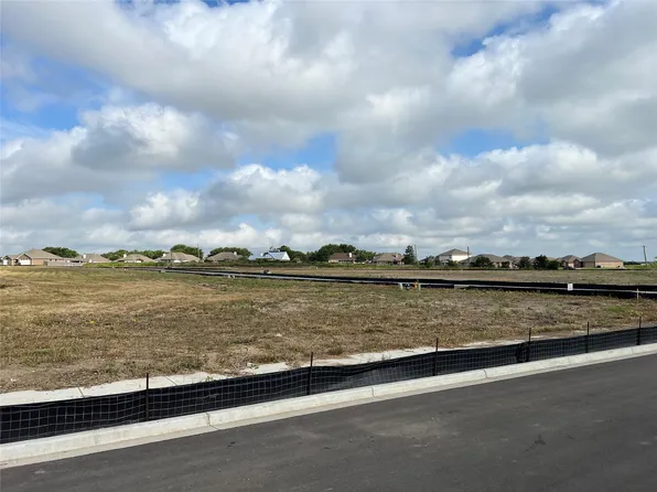 10311 Saddle Creek Rd, Waco, TX 76708