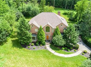 57 Mallard Dr, Pittsburgh, PA