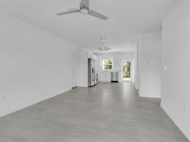 5224 29th St SW, Lehigh Acres, FL