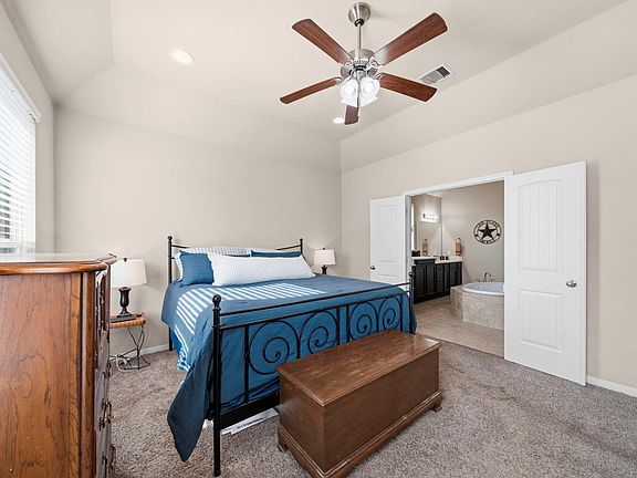 5th image of 4318 Fenetre Forest Street