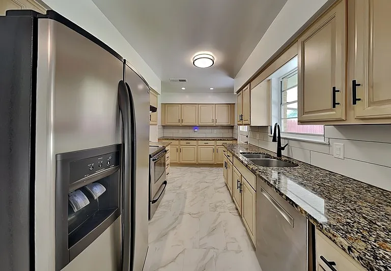 11029 Watterson Dr — Photo 15