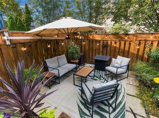 1848 McCoy Ave, Burlington, ON L7L 7M2