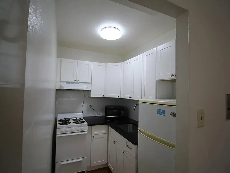 1819 Pine St #1F — Photo 6