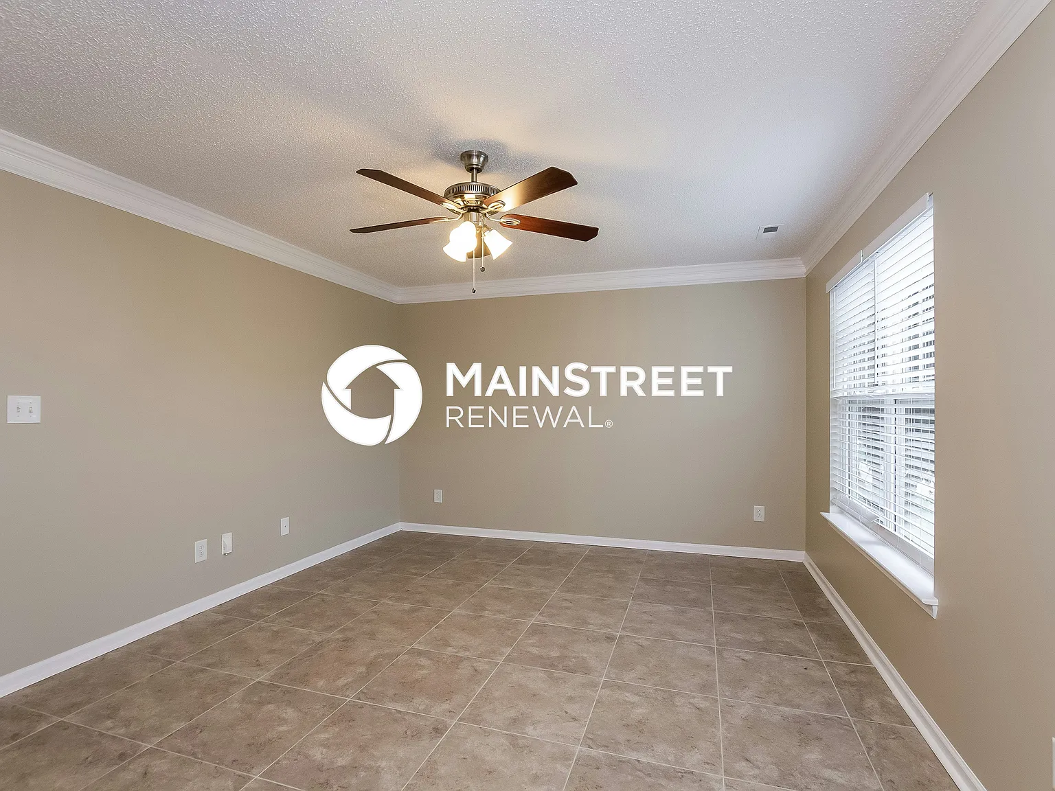 408 Amir Circle — Photo 4