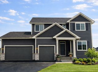 1539 Creekwood Dr, New Richmond, WI 54017