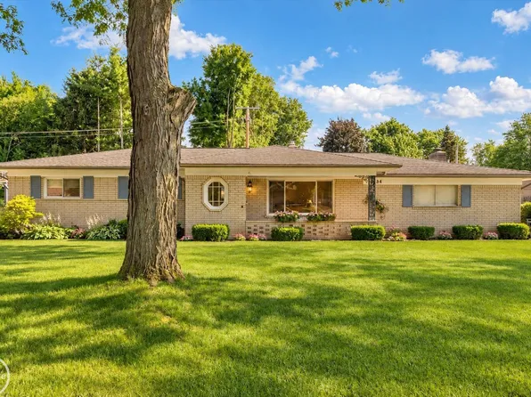 6534 Donnybrook Dr, Shelby Township, MI 48316
