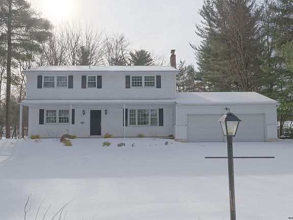 2nd image of 11 Rolling Brook Ct