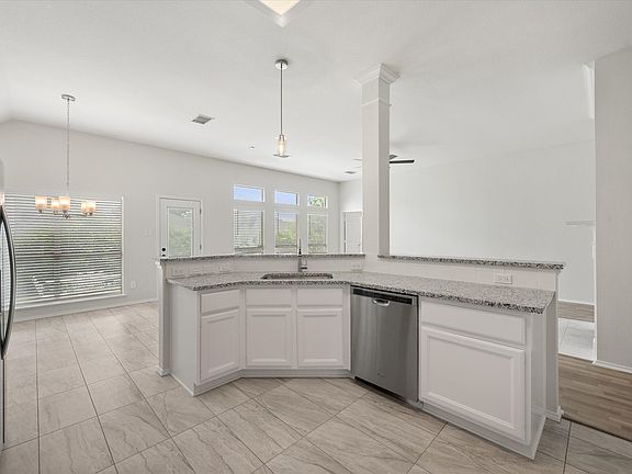 4th image of 6604 High Brook Dr