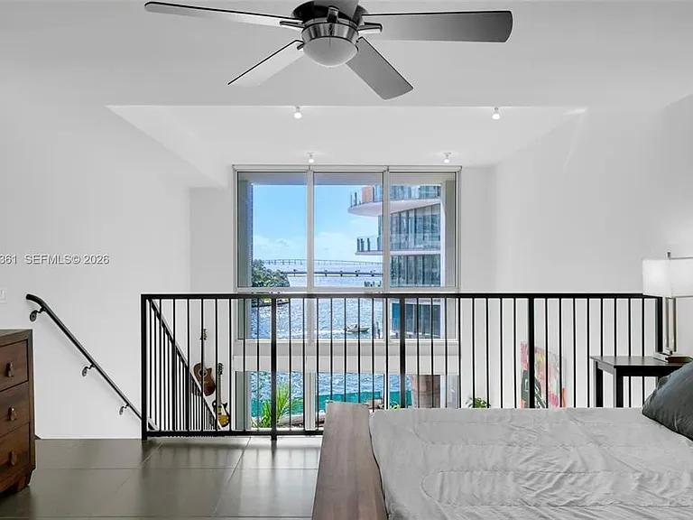 300 S Biscayne Blvd #L-410 — Photo 16