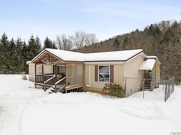 3rd image of 9996 Stanbro Rd
