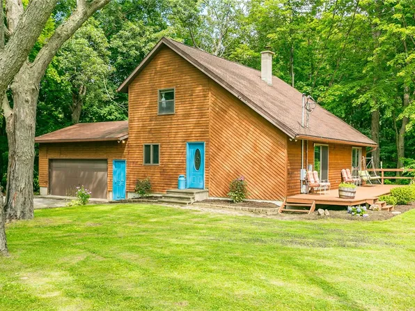 4560 Bristol Cross Rd, Canandaigua, NY 14424