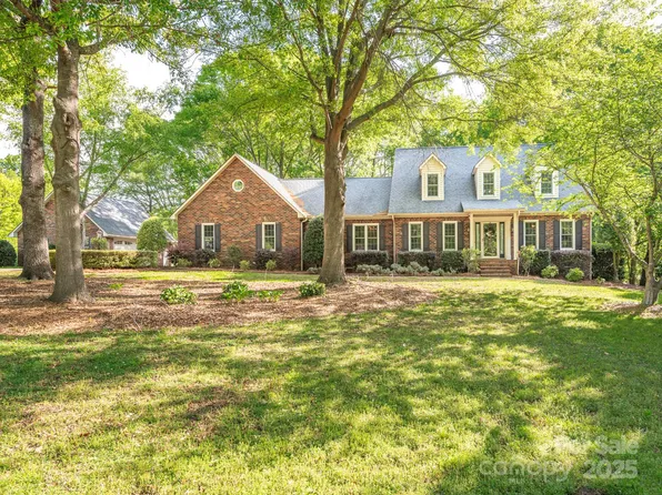 3815 Glen Haven Dr SW, Concord, NC 28027