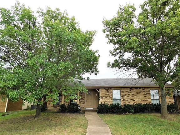 3rd image of 5625 Squires Dr
