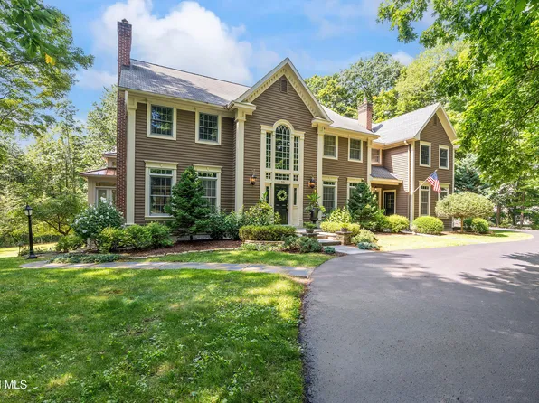 70 Dublin Drive, Niskayuna, NY 12309