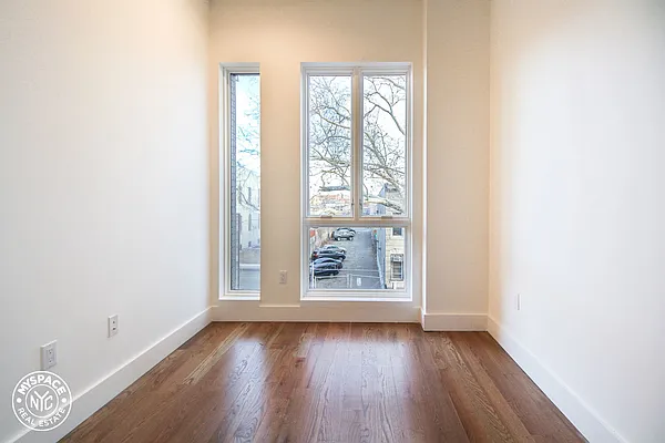 Rented by MySpaceNYC | media 62