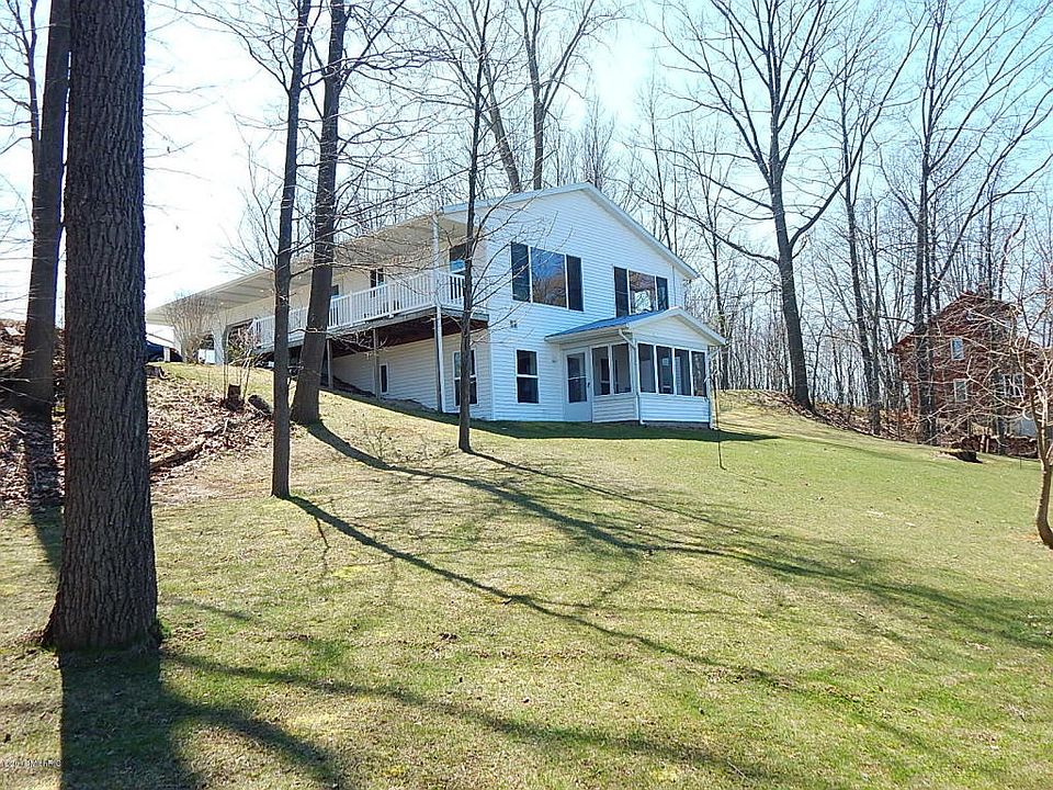 4525 Saddlebag Lake Rd, Woodland, MI 48897 Zillow