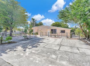 3840 SW 31st Ct, Hollywood, FL 33023