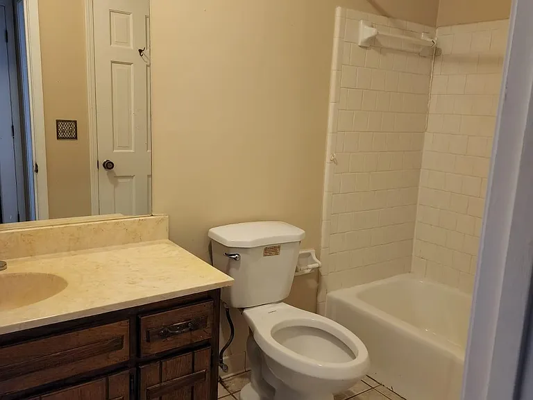 4955 Heritage Valley Dr — Photo 12
