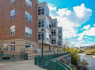 1905 N Water St APT 201, Milwaukee, WI